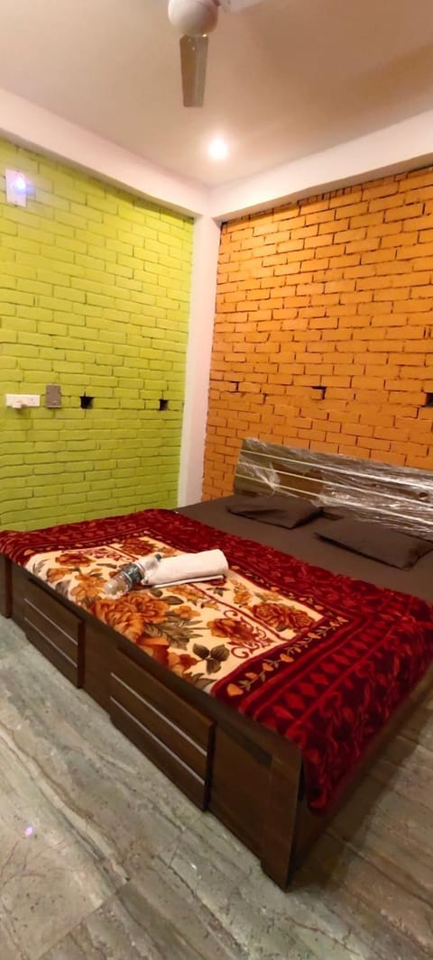 Chota Gokuldham Vacation rental in Varanasi