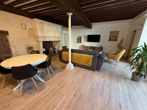 La Loge Lingonne Apartment in Langres