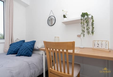 3 Bed Apt, Free City Centre Parking, Sleeps 11 Apartment in Winchester