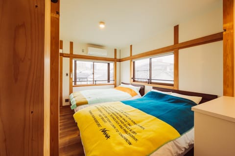 Otahouse Bed and Breakfast in Osaka