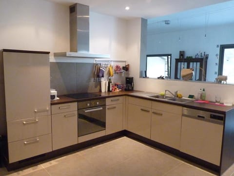 Cinette - Climatisation & Piscine chauffée House in French Riviera