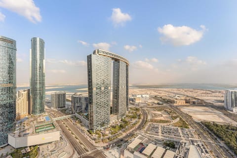 Silkhaus Comfort 1BR around Al Reem Island in Horizon Apartment in Abu Dhabi