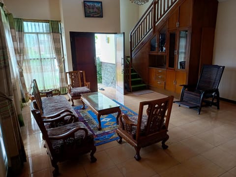 Rumah Oma Lembang House in Lembang