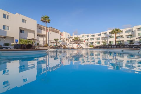 Apartamentos Galeon Playa Apartment hotel in Costa Teguise