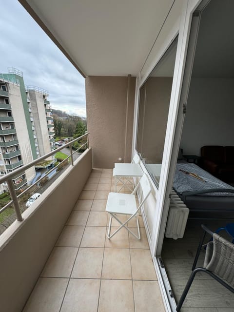 Property building, Balcony/Terrace