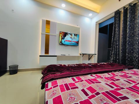 Kushistay Apartment in Noida