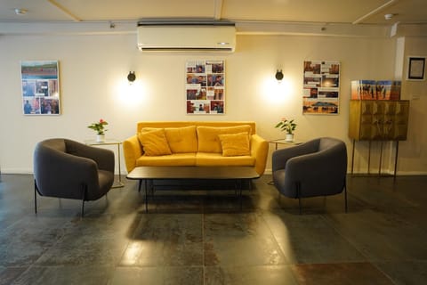 Lobby or reception, Seating area