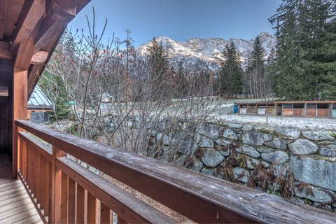 Balcony/Terrace, Mountain view