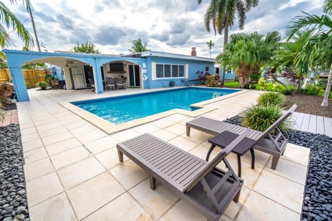 The Aqua Villa Villa in Hollywood