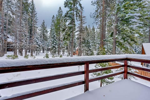 Tahoe City Vacation Rental with Fireplace and Deck Haus in Tahoe City