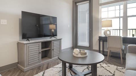 Landing at Vintage Horizon West - 1 Bedroom in Horizon West Apartment in Four Corners