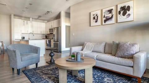 Landing at Vintage Horizon West - 2 Bedrooms in Horizon West Apartment in Four Corners