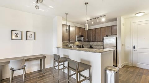 Landing at City North - 1 Bedroom in Valley Ranch Apartment in Dallas