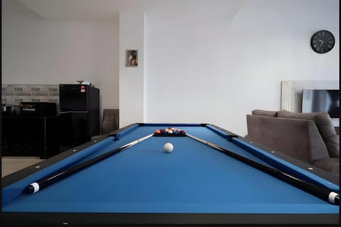 Billiard, Evening entertainment