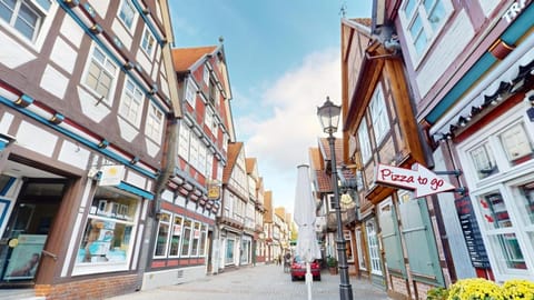 2 Zimmer, Beamer, Disneyplus mitten in der Altstadt Apartment in Celle