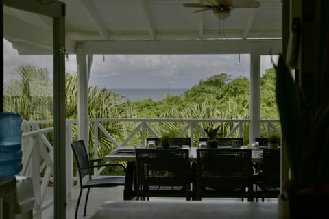 Day, Natural landscape, View (from property/room), Balcony/Terrace, Dining area, Mountain view, Sea view