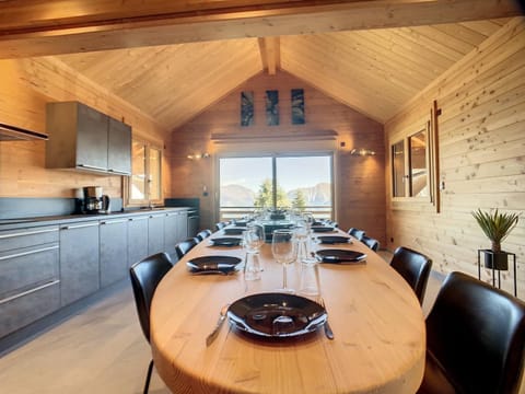 Superbe chalet pour 14 pers. avec spa, sauna, skis aux pieds, wifi gratuit - FR-1-416-230 Chalet in Villarembert