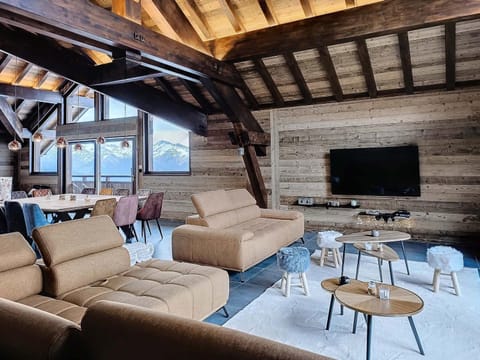 Chalet luxe 14 pers, ski et jacuzzi - FR-1-416-231 Chalet in Villarembert