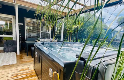 Day, Natural landscape, Hot Tub