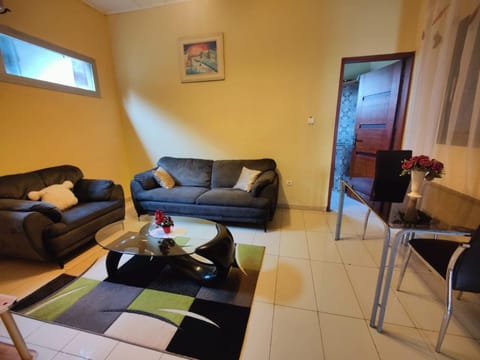 TDD a4 Apartment in Douala