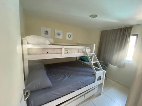 Flat beira mar - Enseada dos Golfinhos Apartamento in Itamaracá