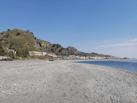 Casa mare Passerotto Apartment in Messina