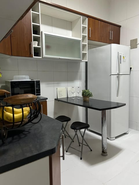 AP inteiro 2 quartos miolo de Icaraí Apartamento in Niterói