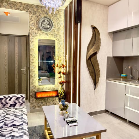 Monarch Suites Noida Wohnung in Noida