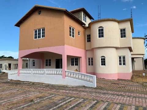 JDS House of Beauty House in Saint Catherine Parish