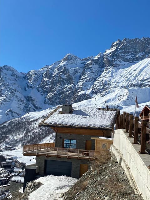 Easter Escape Cervinia - Matterhorn Glacier Paradise, Italy Chalet in Breuil-Cervinia