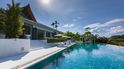 Ocean's 11 Villa Villa in Pa Klok