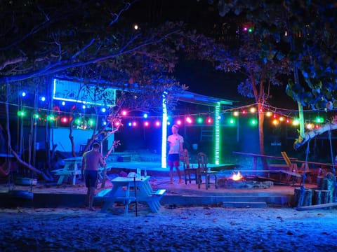 Coconutbeach Bungalows Party Hostel Lodge nature in Sihanoukville