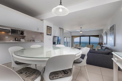 802 The Bermudas - by Stay in Umhlanga Condo in Umhlanga
