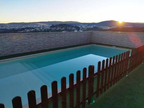 Day, Natural landscape, Mountain view, Pool view, Swimming pool, Sunset