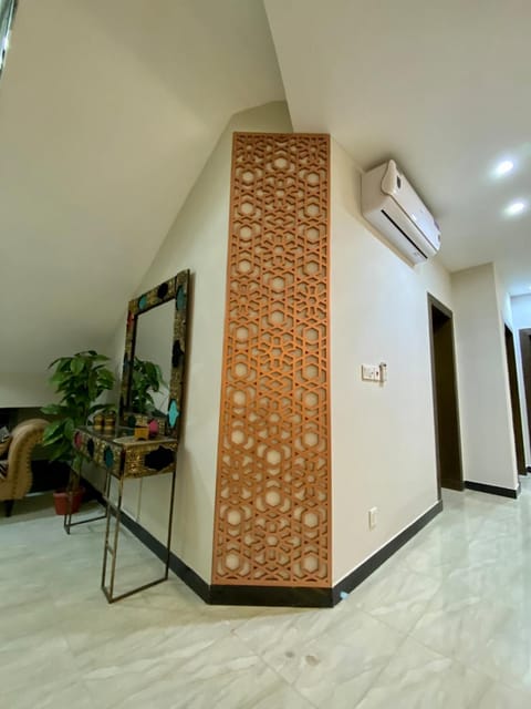 Modern 4 Bedroom Islamabad Villa House in Islamabad