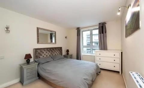 Spacious Two Bedroom View Apartment in Harrow