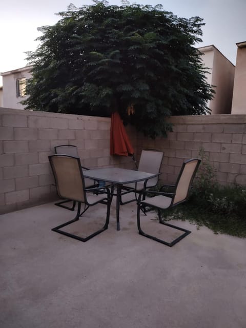 Patio, Garden