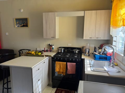 Finest Accommodation Phoenix Prk Phase 4 lot 1347, 27 Sheawater Ave Apartment in Saint Catherine Parish