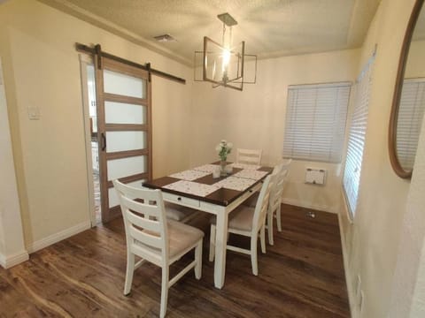 SOFI Cozy Home in Inglewood Vacation rental in Inglewood