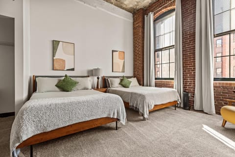 Luxury Industrial 2 Bedroom 2 Full Bath Strip District & Riverwalk Apartment in Pittsburgh