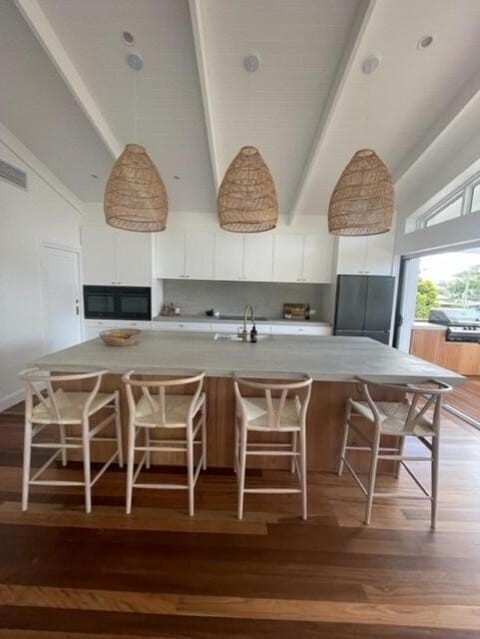 Luxury Beach House House in Maroochydore