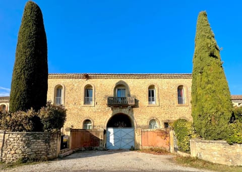 Le Domaine de la source Charme au coeur du Gard Apartment in Uzes