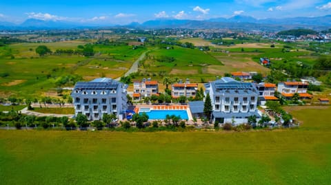 Day, Natural landscape, Bird's eye view, City view, Swimming pool