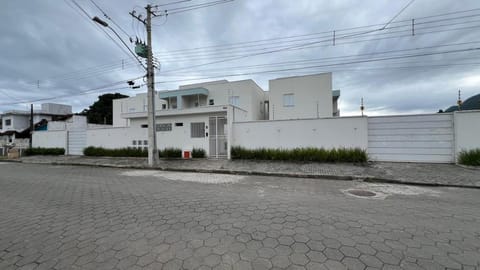 Property building, Street view