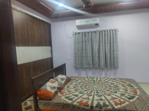 SRi GOWRI RESIDENCY House in Hyderabad