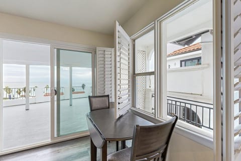 Victoria Ocean View Apt. 4 Apartment in San Clemente