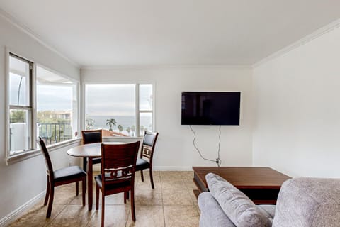 Victoria Ocean View Apt. 7 Apartment in San Clemente