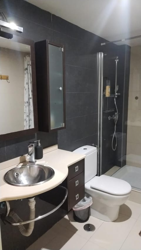 Shower, Toilet, Bathroom