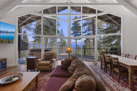 Wild Blue LakeView Retreat by Tahoe Getaways - 3BR w Hot Tub & Gorgeous Lake Views House in Dollar Point