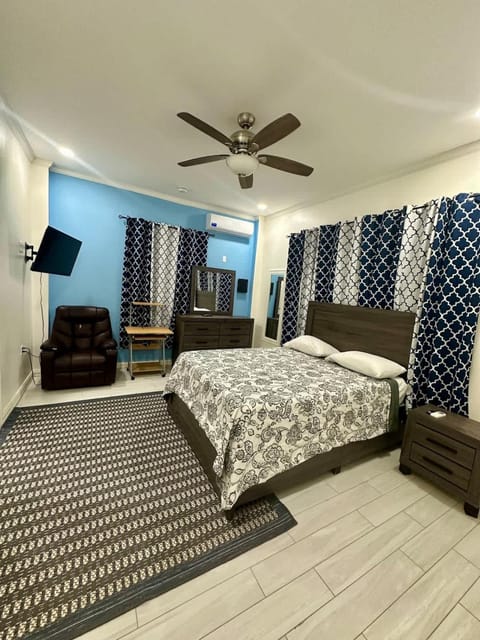 Senior Suite 3 Bedroom Apartment in Demerara-Mahaica, Guyana